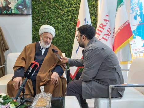 قاضی دیوان عالی کشور از غرفه خبرگزاری مهر بازدید کرد