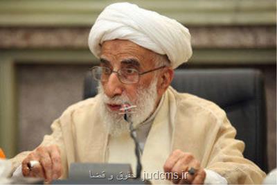 مقام معظم رهبری آگاه، به روز و مسلط به اوضاع هستند