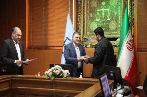 هیچ کسی نمی تواند به ایران نگاه چپ کند