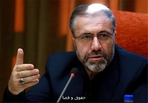 ملت ایران با یاد و خاطره امام و شهدا، مسیر انقلاب را با قدرت ادامه می دهند