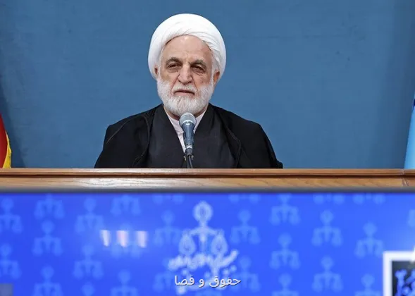 فساد همچون خوره است